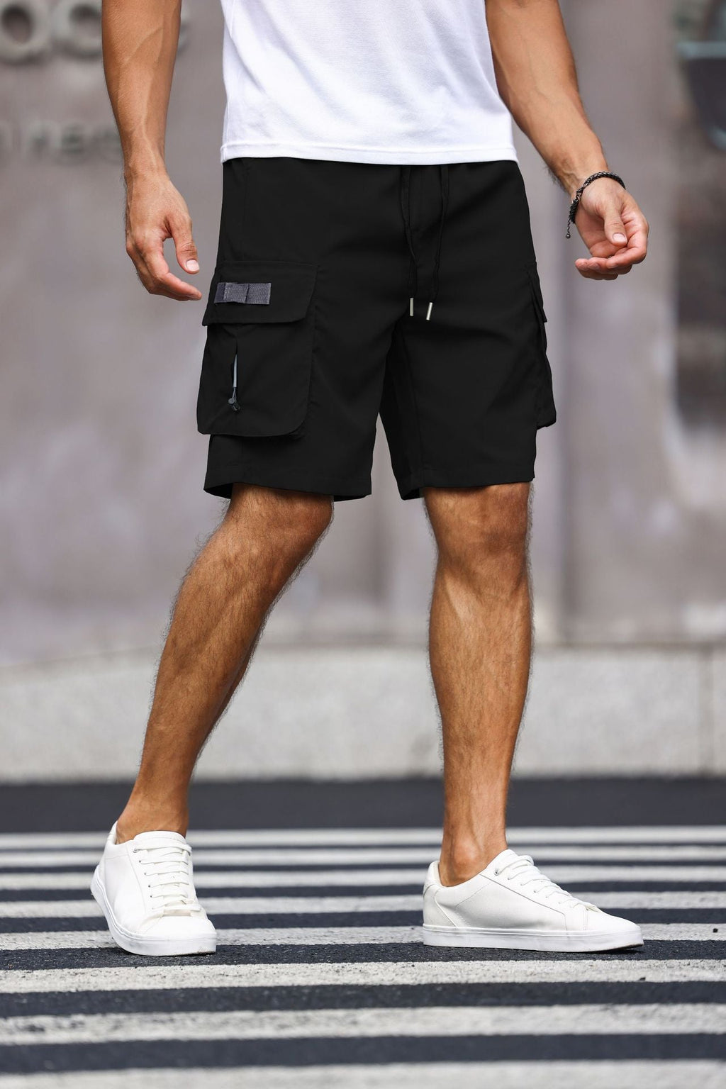 KZZ Men's Solid-Color Cargo Shorts with Flap Pockets