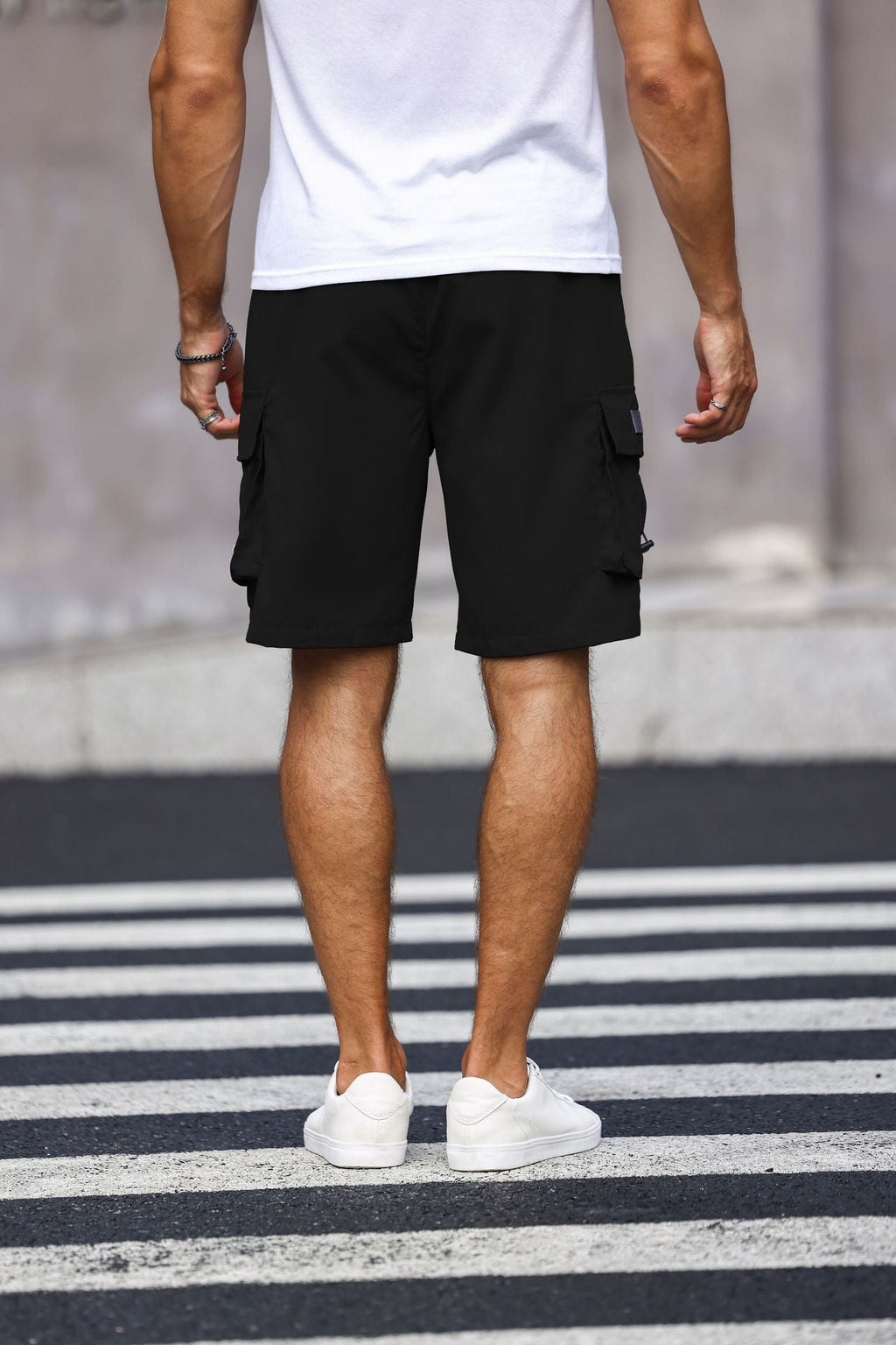 KZZ Men's Solid-Color Cargo Shorts with Flap Pockets